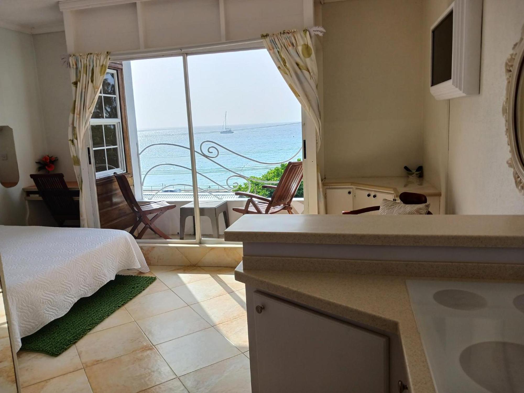 Coral Lane Beach Apartments Saint James Buitenkant foto